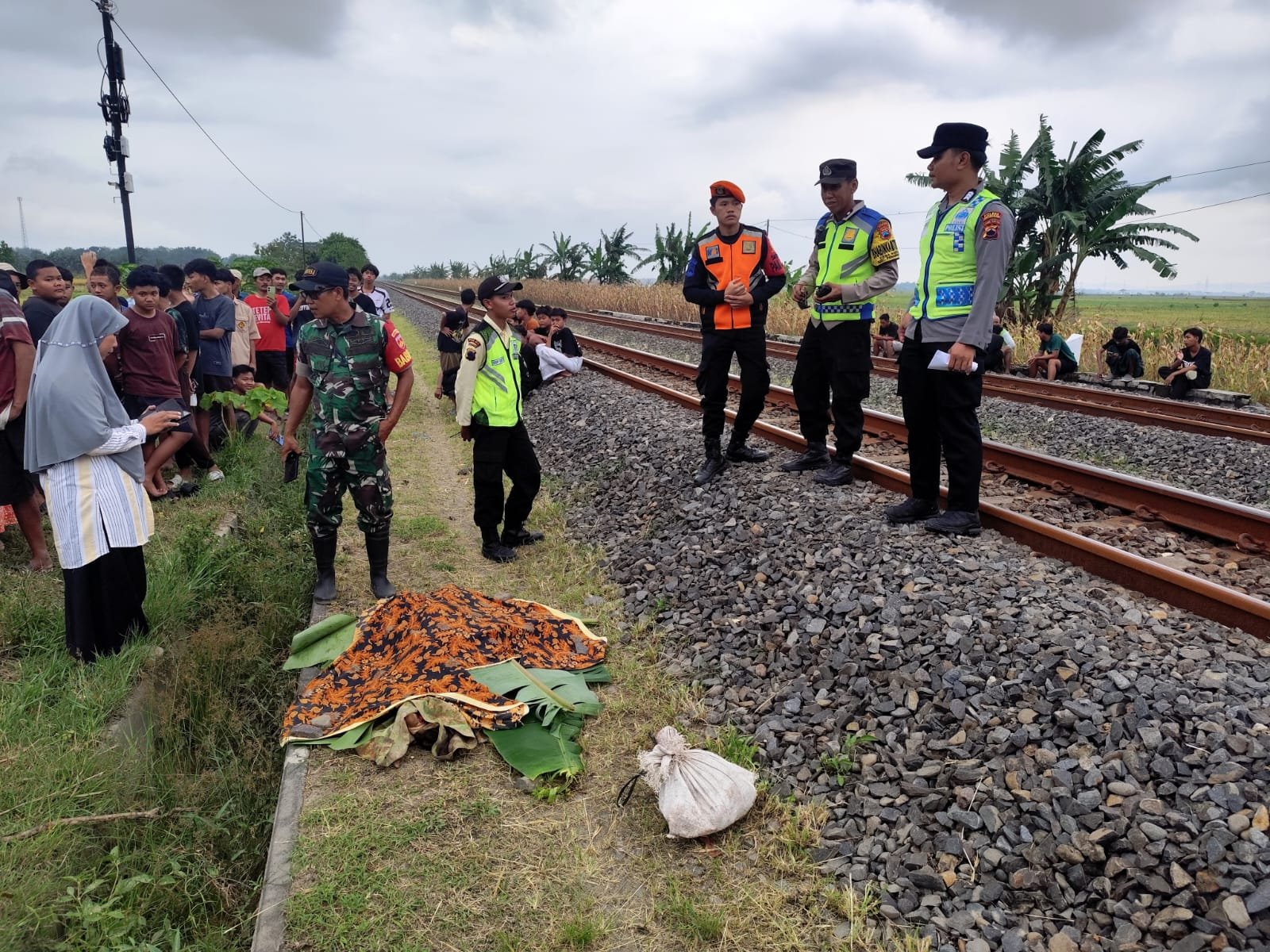 Lansia Tewas Tertabrak KA Anjasmoro di Penawangan, Uang Rp 25 Juta Ditemukan di Lokasi