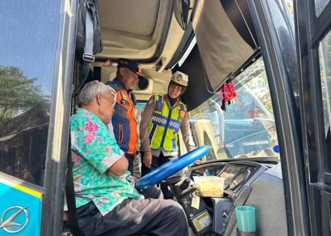 Ramp Check Jelang Mudik, Satlantas Polres Grobogan Sasar Bus di Terminal Purwodadi