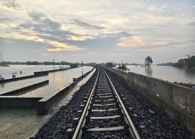 Rel Terendam 25 Cm! Jalur KA Karangjati–Gubug Lumpuh Sebagian, 8 Kereta Terdampak