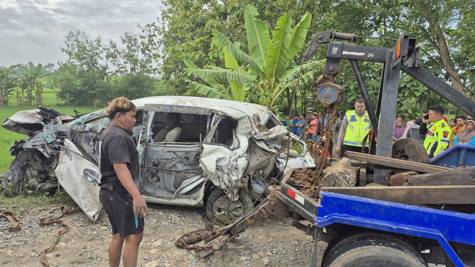 Mobil Pengantar Haji Tertabrak KA di Pulokulon, 4 Orang Meninggal Dunia